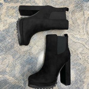 ♠️BLACK GLAZE BOOTS♠️